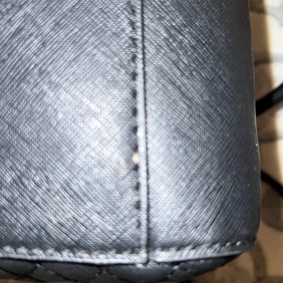 Guess barrel bag - Picture 5 of 14